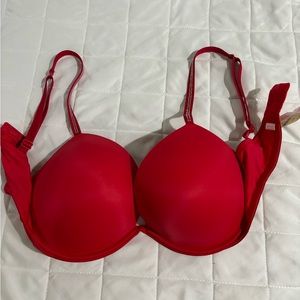 PINK Wear Everywhere Push-Up Bra